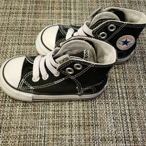 Black Converse (toddler)